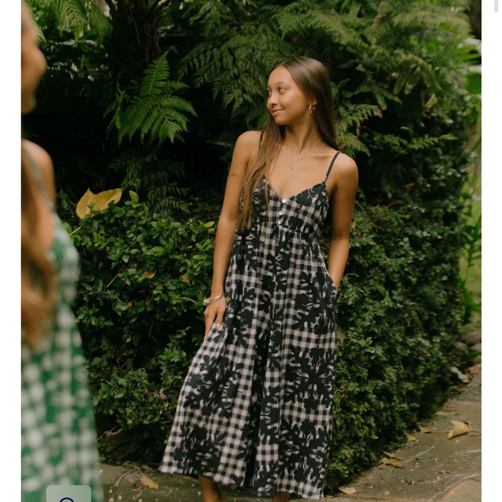 Chic Black and White Patterned Midi Jumpsuit